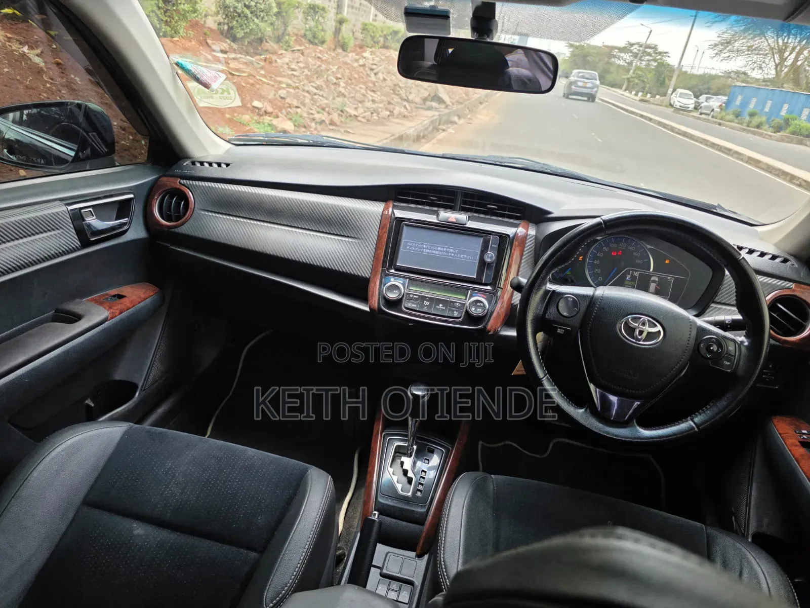 Toyota Corolla Fielder 1.5 Hybrid FWD 2015 Black