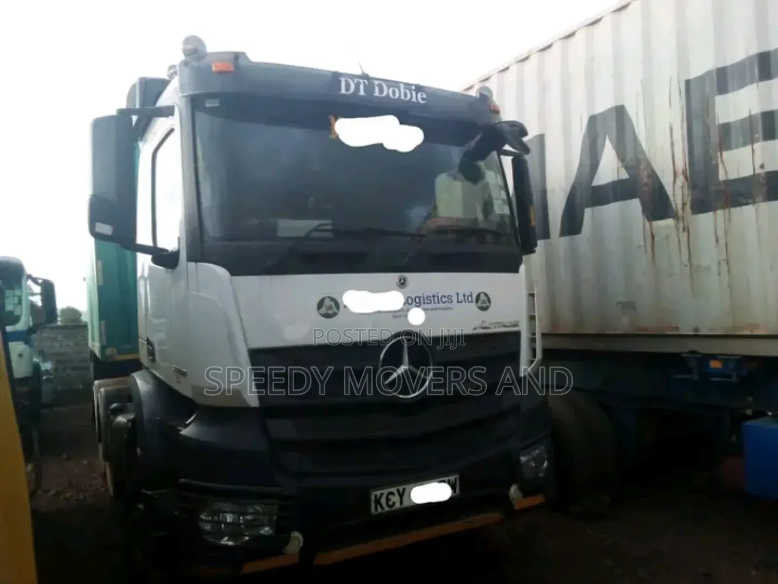 Boxbody, Flatbed Trailers Accessible for Jobs