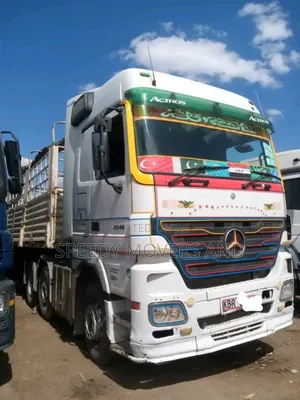 Boxbody, Flatbed Trailers Accessible for Jobs