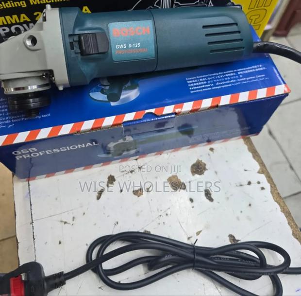 Bosch Angle Grinder 4-1/2” 700w (Gws 700)