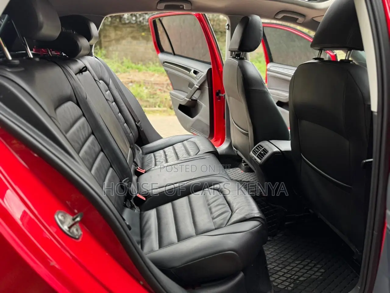 Volkswagen Golf 2017 Red