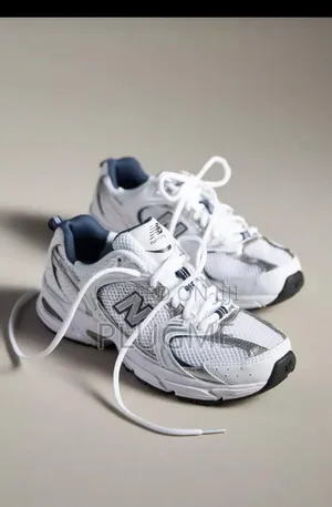 New Balance 530 Sneakers