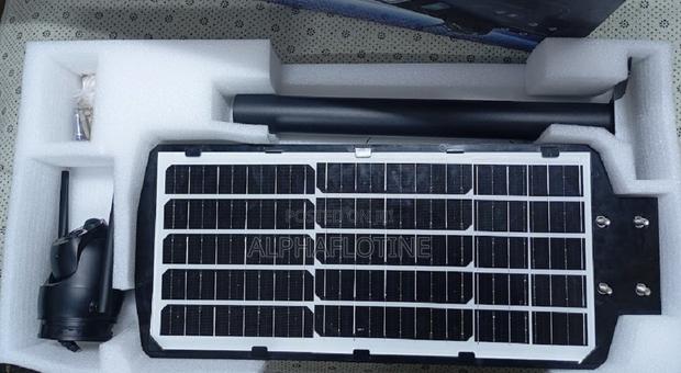 Ai Solar Camera +Lighting 2 in 1 450w for Real Time Remote Viewing - main view