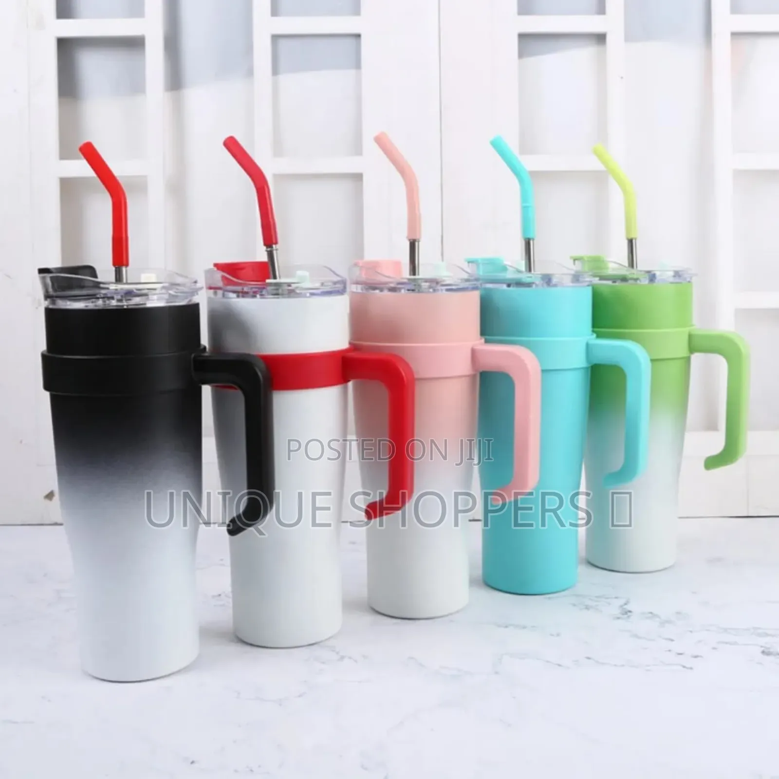 Stanley Cup
Capacity 1200ml
Size: 27.8 X 15 X 11 Cm