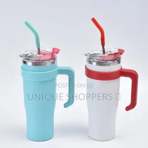 Stanley Cup
Capacity 1200ml
Size: 27.8 X 15 X 11 Cm