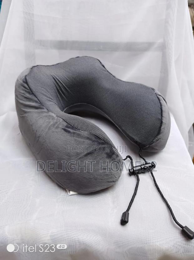 Memory Foam Travelling/Neck Support Pillow - main view