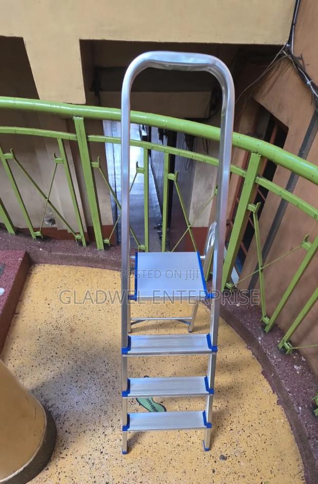 Affordable 4 Steps Aluminum Ladder - main view