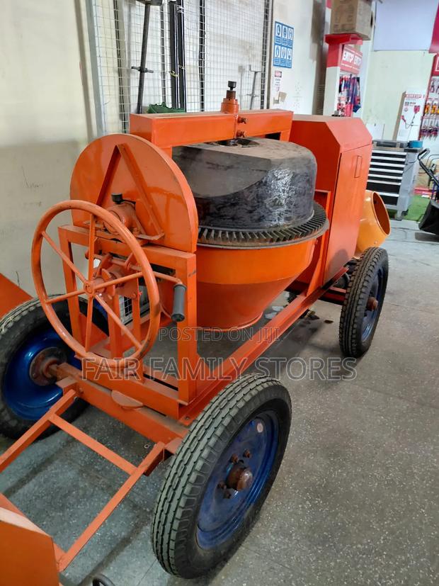 Indian Concrete Mixer – Chain Driven, 500l Tank, 10hp Engine - main view
