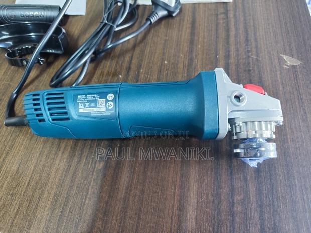 Bosch Angle Grinder Gws 700 - thumbnail 3