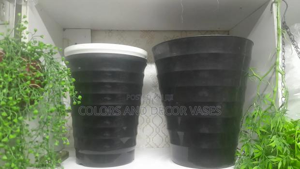 Spiral Vases Black and White - main view