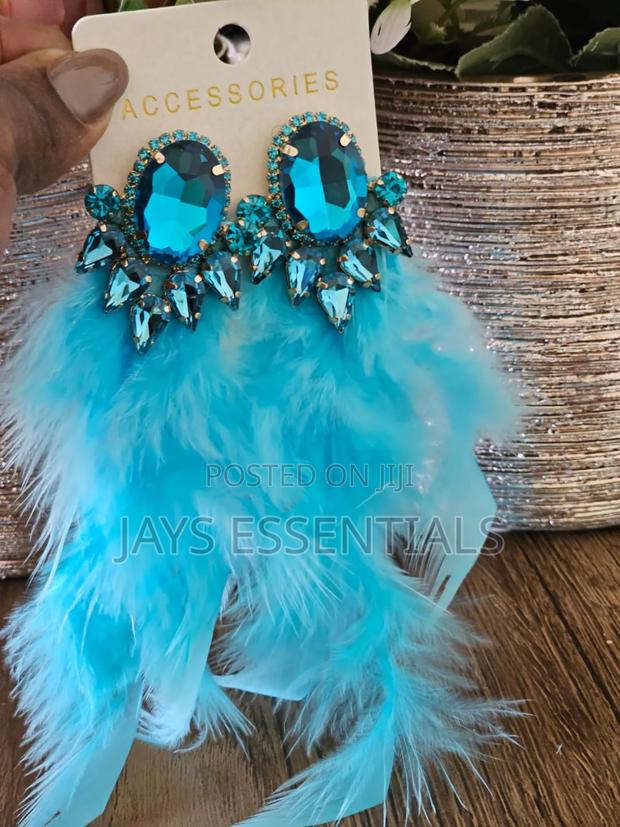 Earrings That Make a Statement - thumbnail 8