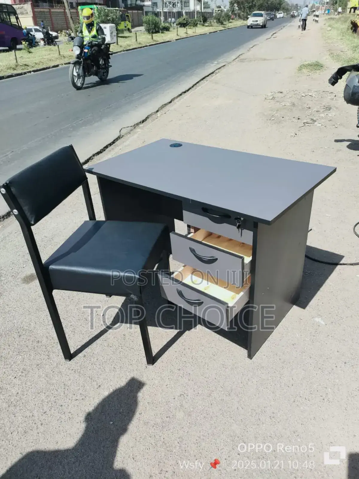 New Functional Caterina and Desk
