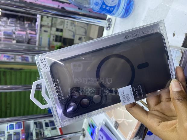 Elzzi Magsafe Samsung S24 Fe 5g Translucent Matte Case - thumbnail 3