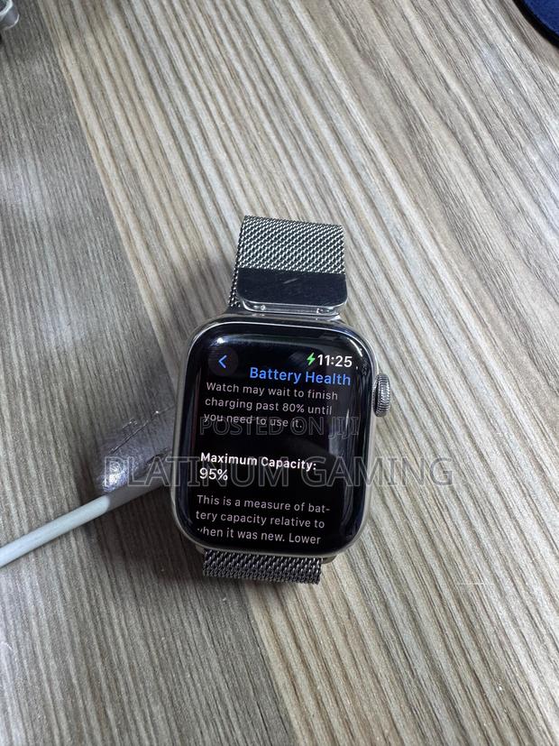 Apple Watch 8|41mm Pre-owned