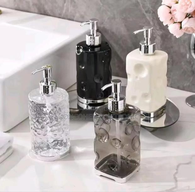 Acrylic Soap Dispenser - main view