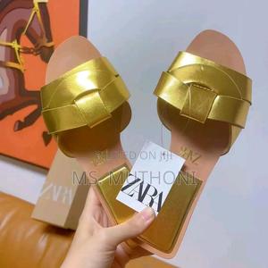 Zara BNWT Flat Leather Criss Cross Strap Sandals - thumbnail 2