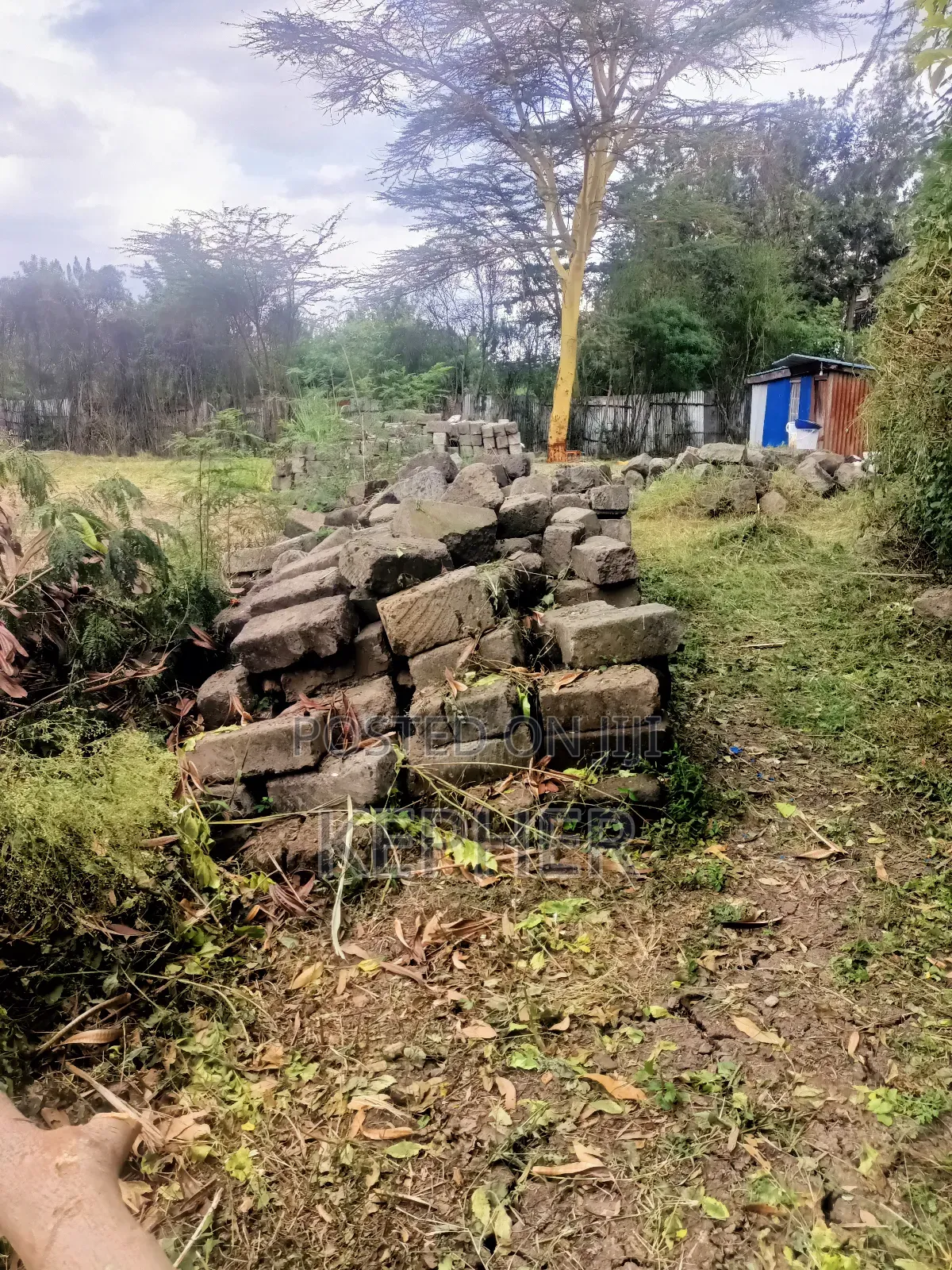 Selling 1/4 an Acre of Land at Ruai, St. Joseph.