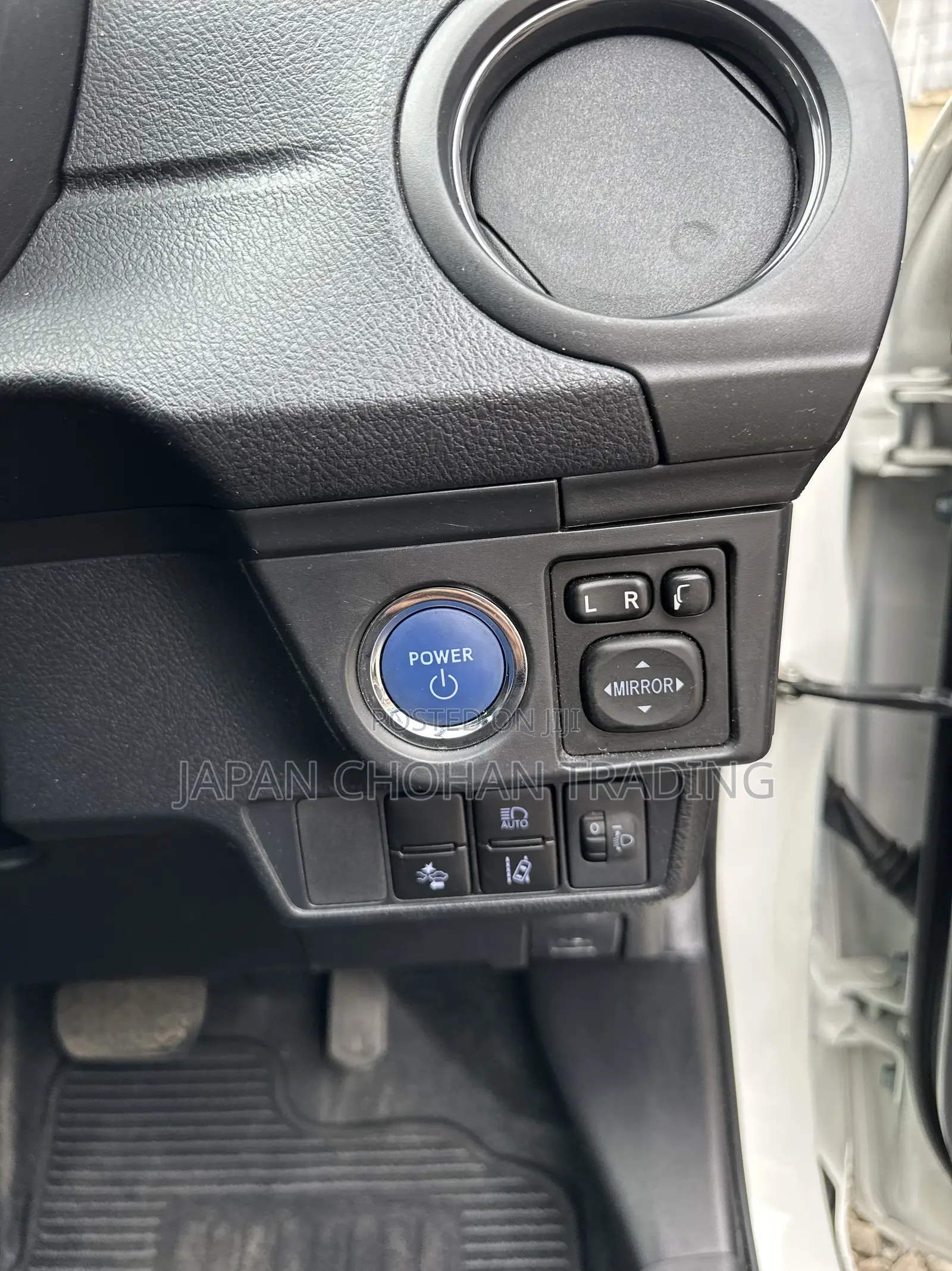 Toyota Corolla Fielder 1.5 Hybrid FWD 2019 White
