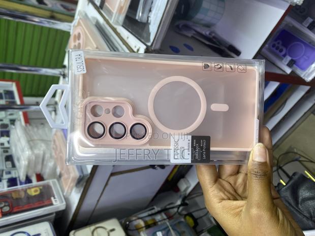 Hullar Transluscent Magnetic Samsung Galaxy S25 Ultra Case - main view