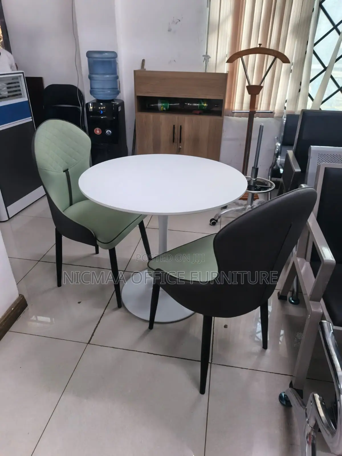 Modern 2-Seater Dining Set With Eames Table