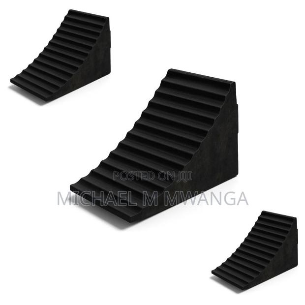 Abrasion Resistant Wheel Stopper Chocks