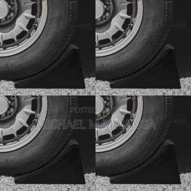 Anti-Slip Wheel Stopper Chocks