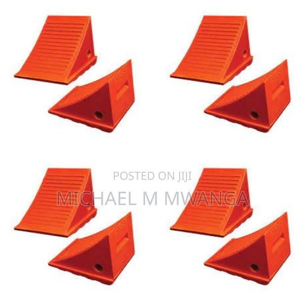 Textured Surface Wheel Stopper Chocks