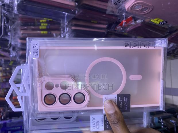 Wemma Samsung Galaxy S24 Ultra Magnetic Translucent Matte Case - main view