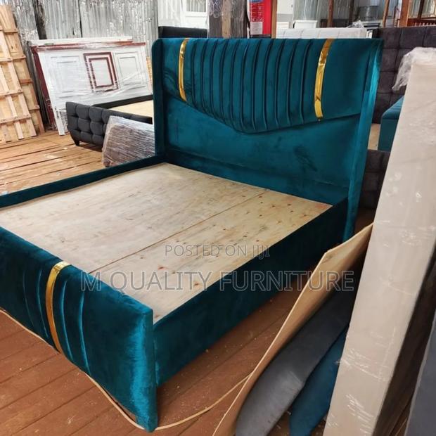Green Queen Sized Beds With a Simple Yet Classy Design