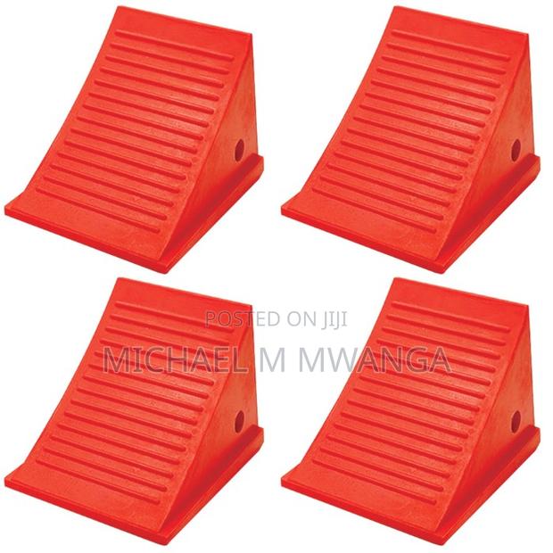 Reflective Wheel Stopper Chocks