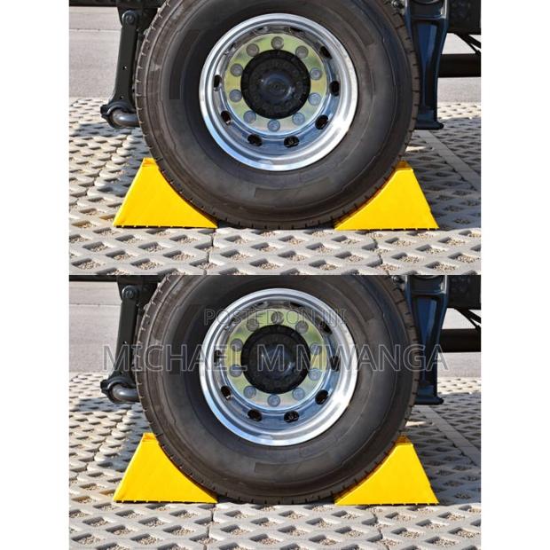 Temperature Resistant Wheel Stopper Chocks