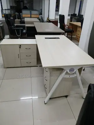 Sleek, Functional Professionally Styled Advanced Desk