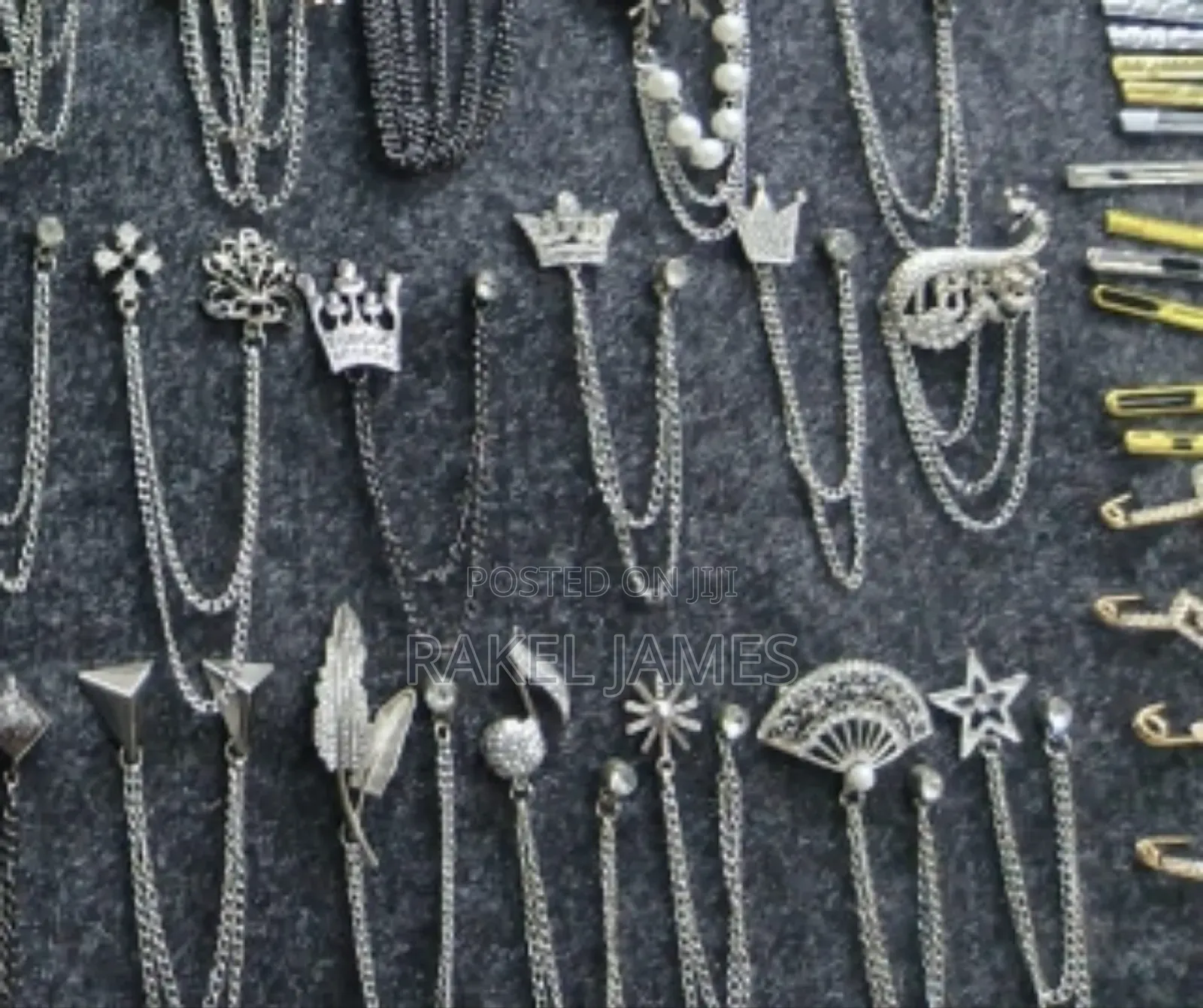 Chain Lapels Silver and Gold.