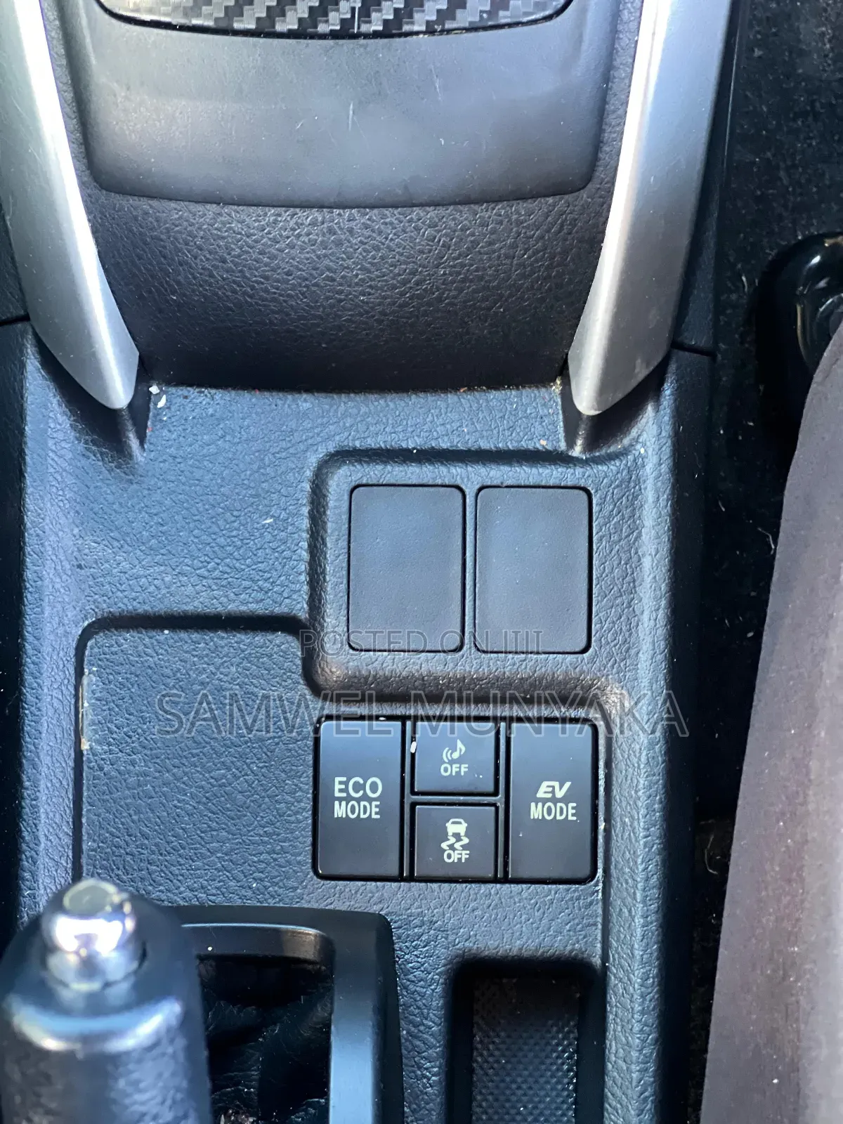 Toyota Corolla Fielder 1.5 Hybrid FWD 2014 Silver