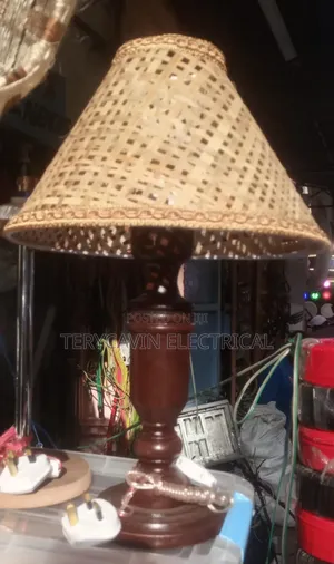 Wooden Table Lamps With Traditional Shades
