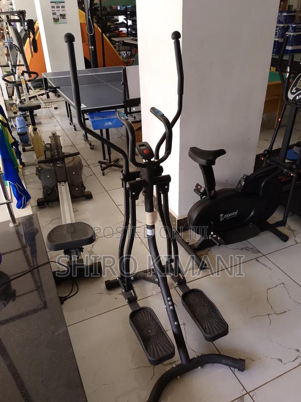 No-Seat Cross Trainer for Full Body Cardio