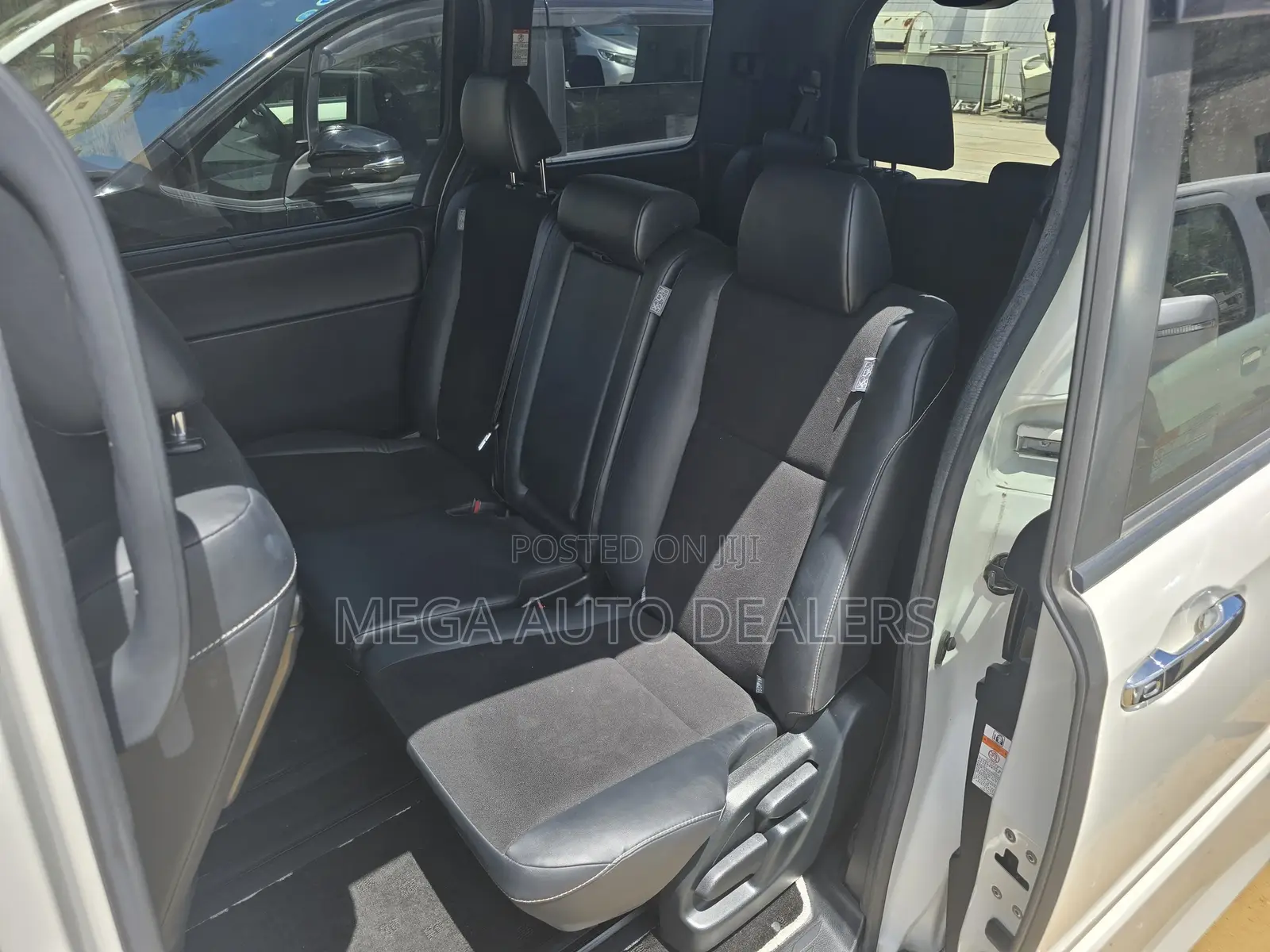 Toyota Noah 2018 White