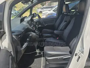 Toyota Noah 2018 White