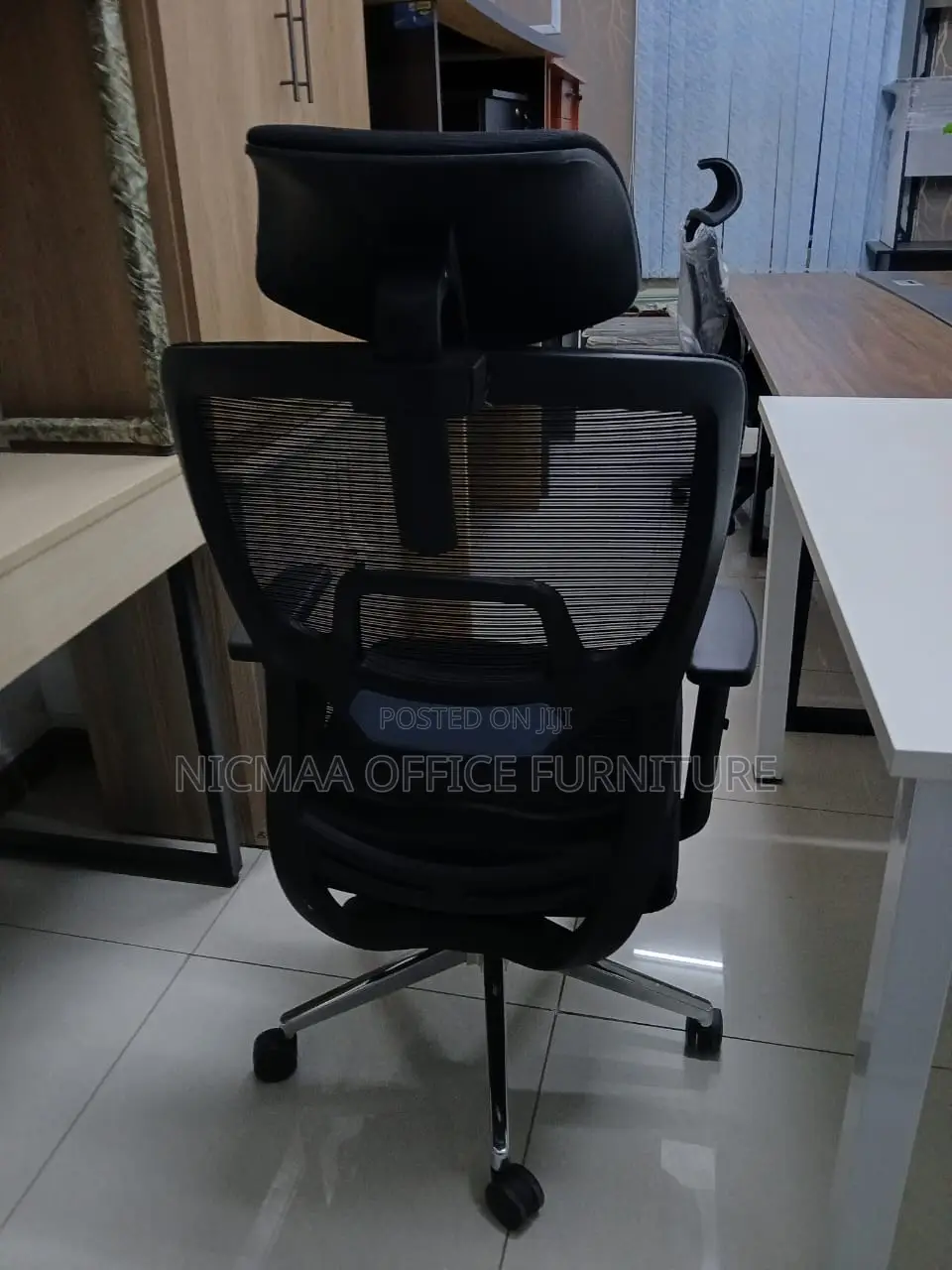 Adjustable, Supportive Executive-Grade Orthopedic Seat