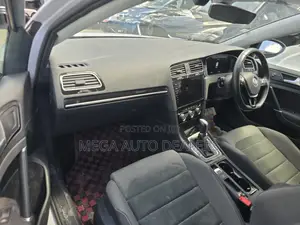Volkswagen Golf TSI S FWD 2018