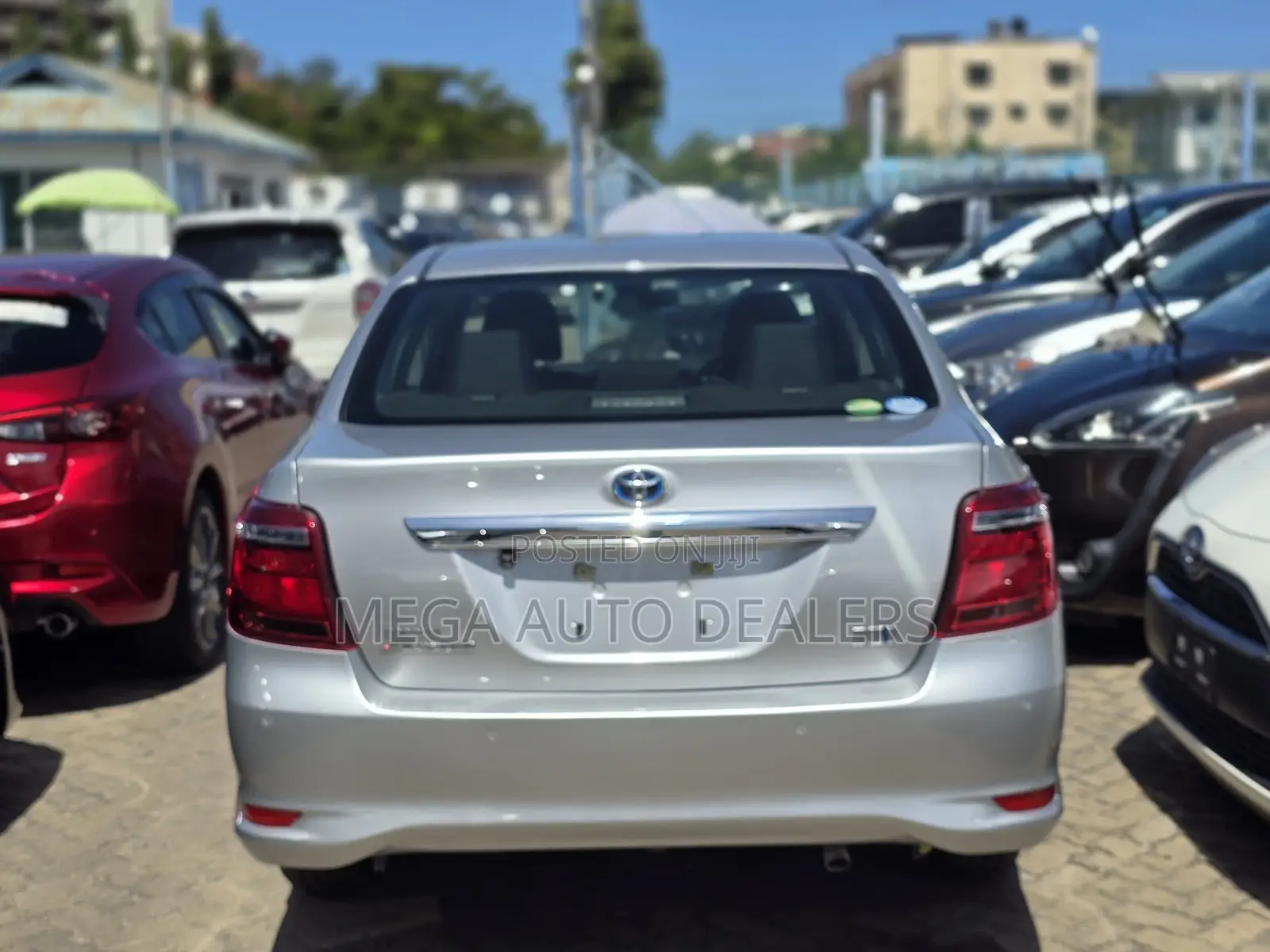 Toyota Axio 2018 Silver