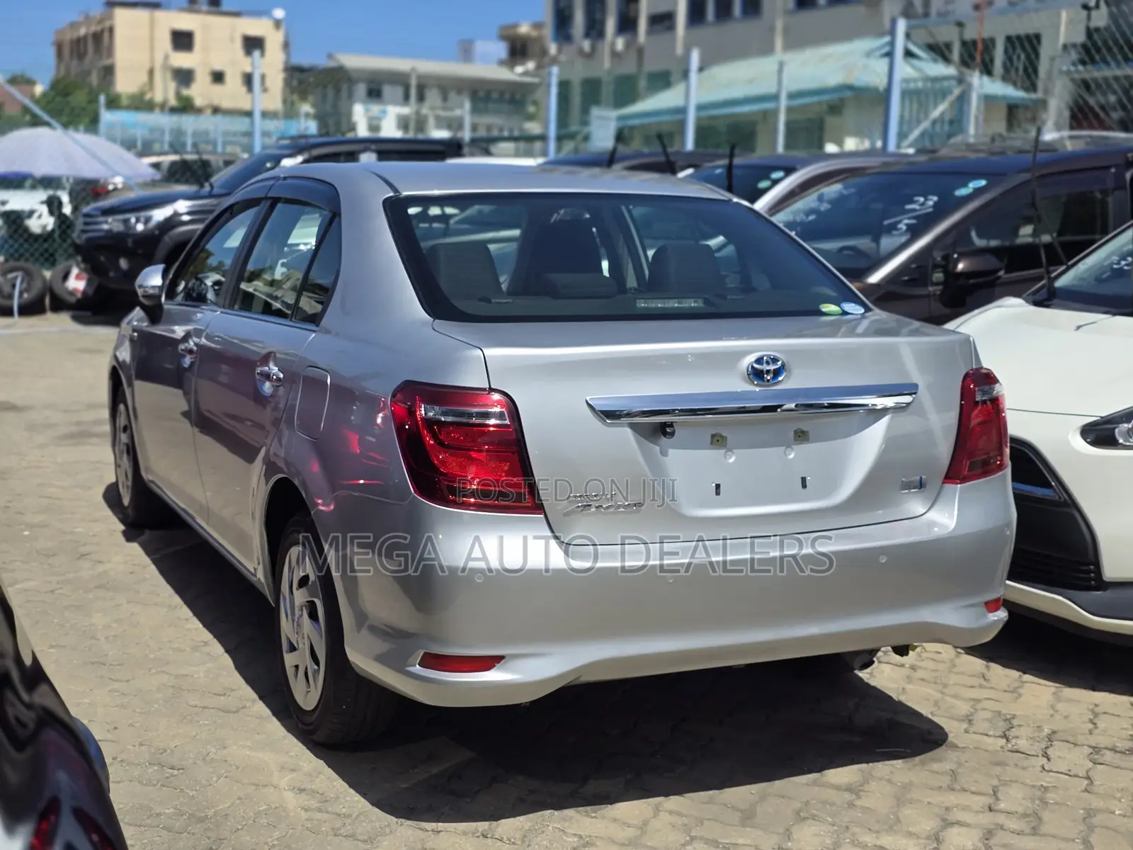 Toyota Axio 2018 Silver
