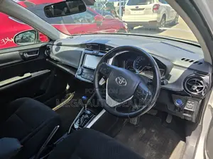 Toyota Axio 2018 Silver