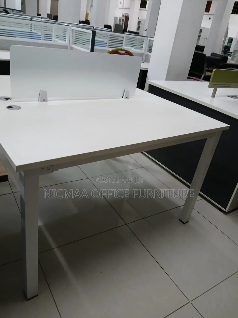Minimalist, Functional Space-Smart 2-Way Workstation