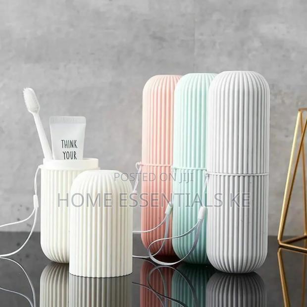 Portable Travel Toothbrush Holder