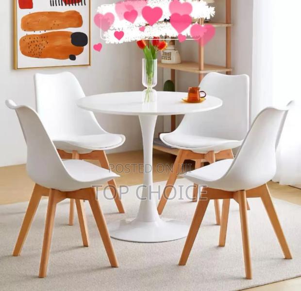 Modern Economic Eames Chair
