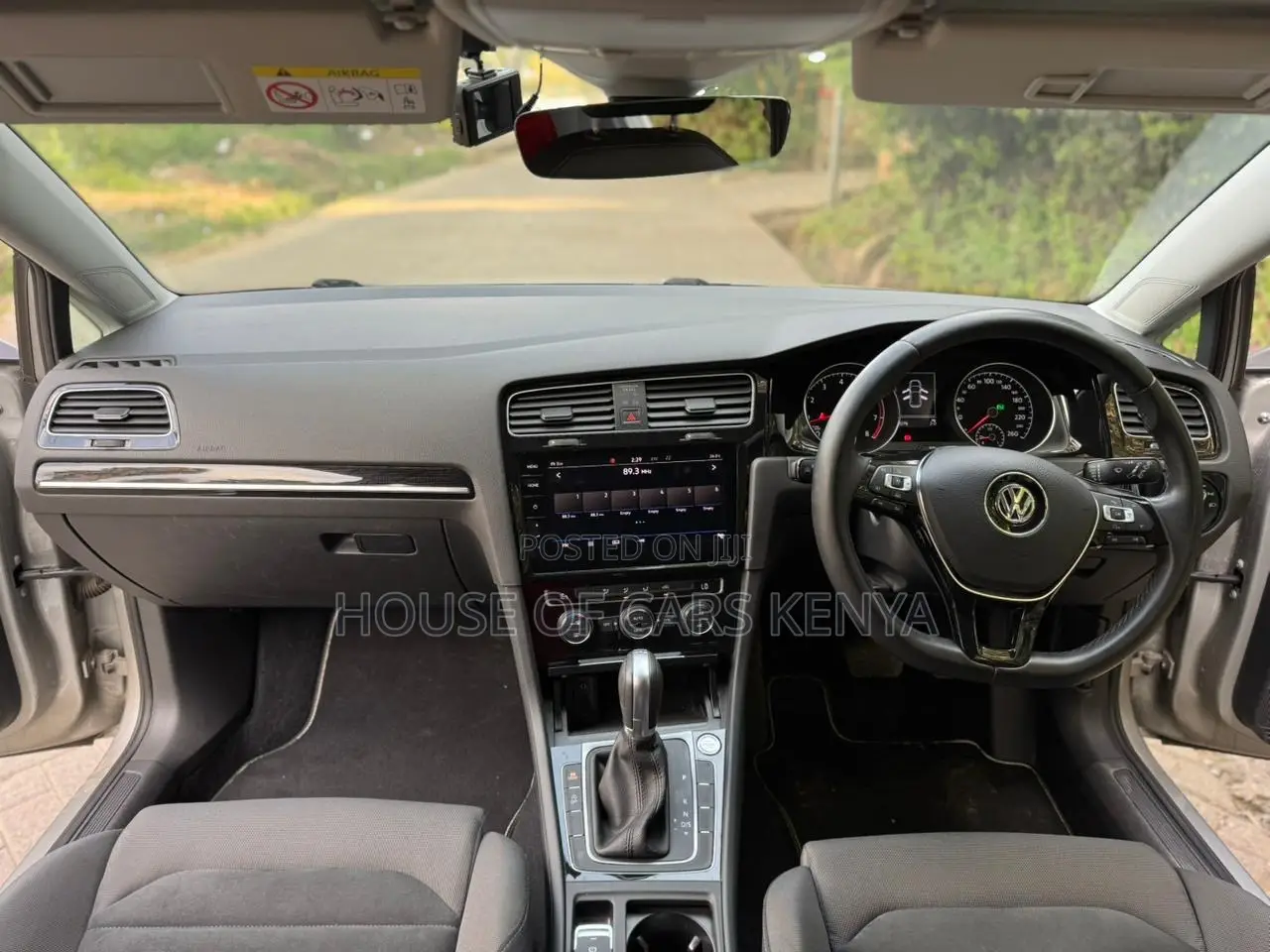 Volkswagen Golf 2017 Silver