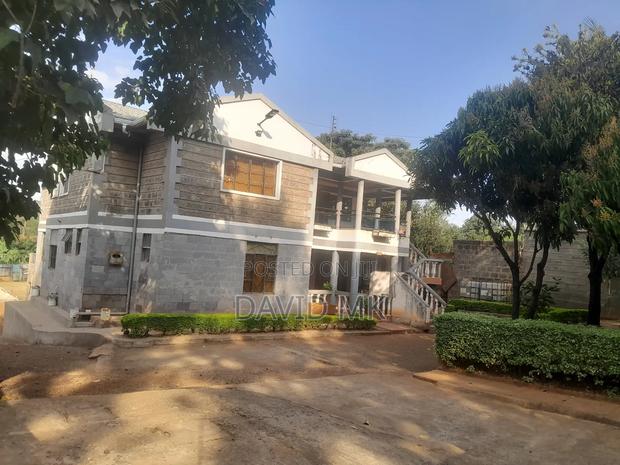 6 Bedrooms, 4 Ensuite - main view