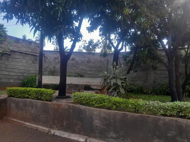 6 Bedrooms, 4 Ensuite - thumbnail 7