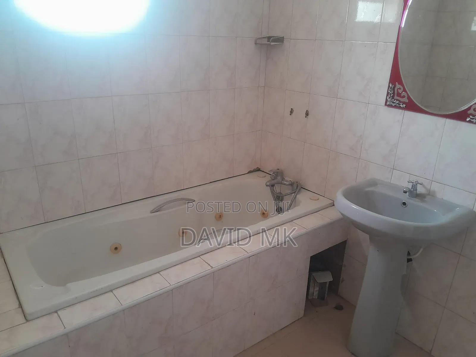 6 Bedrooms, 4 Ensuite